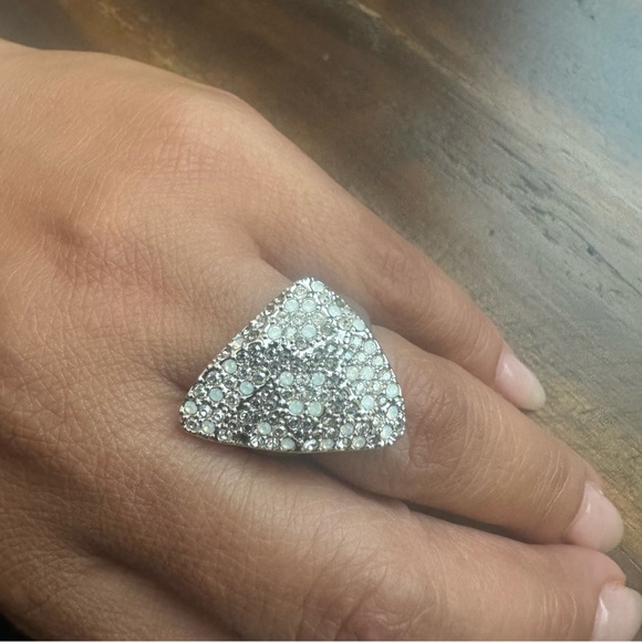 Matching ring and necklace set. - Picture 11 of 11